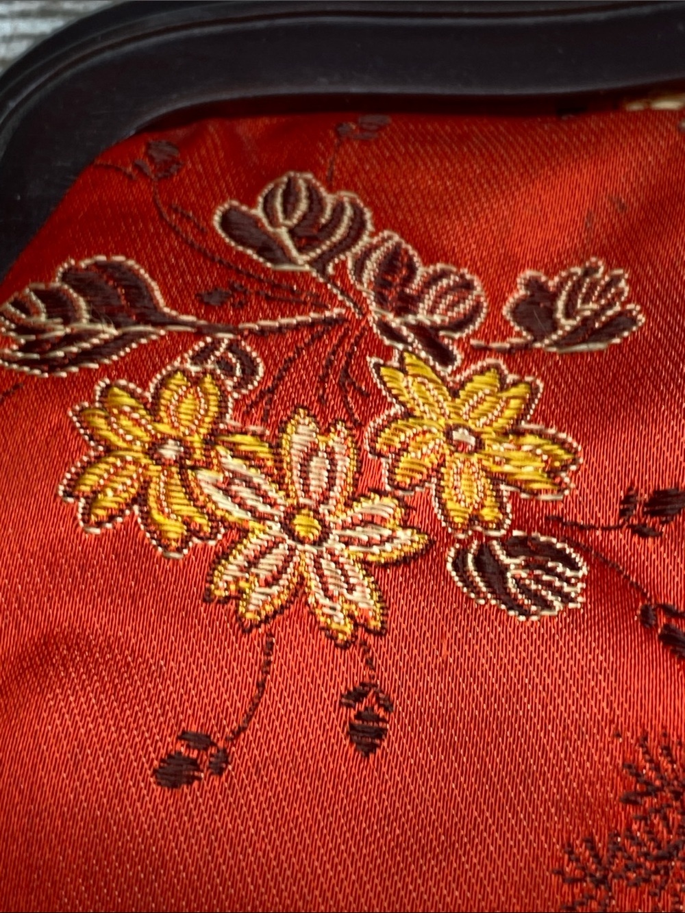 Vintage Hong Kong Red Brocade Kiss Lock Coin Purse Floral Chinoiserie Retro - Picture 8 of 12